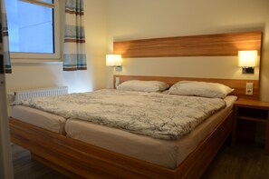 1 bedroom, iron/ironing board, free WiFi
