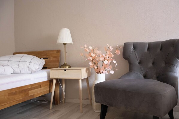 3 bedrooms, travel crib, free WiFi, bed sheets
