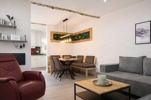 Smart TV, DVD player, books, stereo - Ferienhaus Grundmann - im Allgäu mit Wunderschönem Berg- Seepanorama (Lechbruck am See)