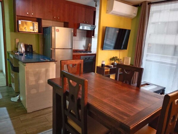 Fridge, microwave, stovetop, electric kettle