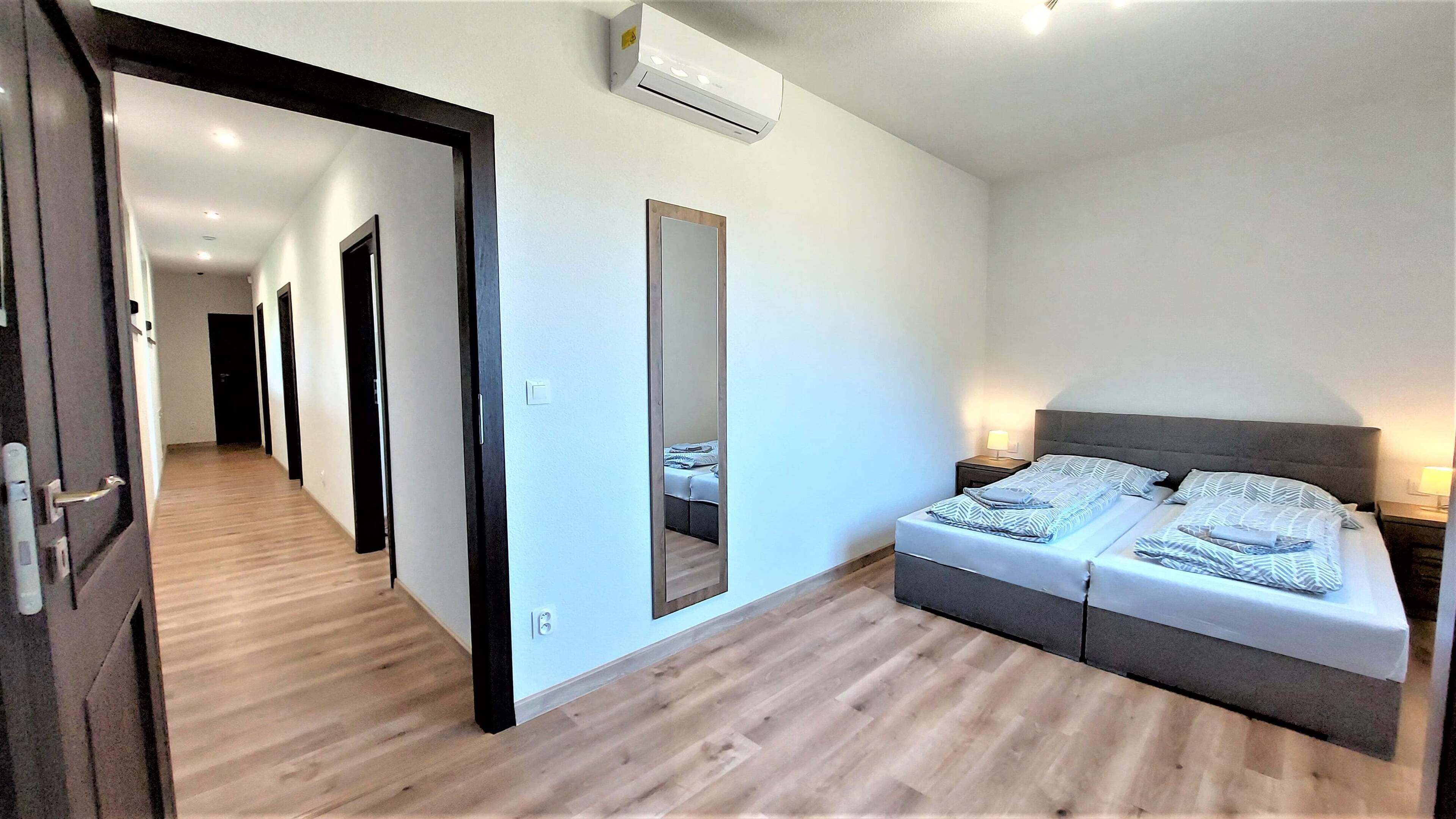 4 bedrooms, in-room safe, iron/ironing board, travel crib