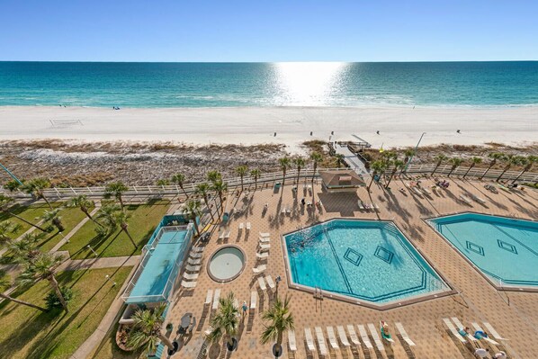 Pool - 🌊 Beachfront - Pool+Hot Tub - Summit 922🌊 (Panama City Beach)