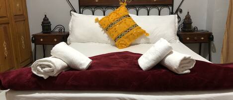 Coffres-forts dans les chambres, draps fournis