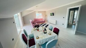 Restauration dans la chambre