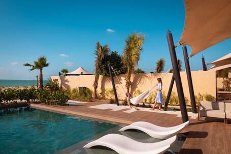 Bab Al Nojoum Hudayriyat Villas - Image 11