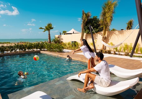 Bab Al Nojoum Hudayriyat Villas - Image 24
