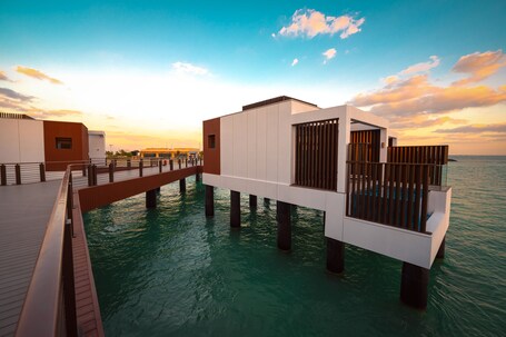 Bab Al Nojoum Hudayriyat Villas - Image 27