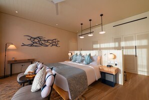 One Bedroom Over Water Villa | Hochwertige Bettwaren, Daunenbettdecken