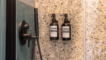 Standard Double Room | Bathroom | Shower, rainfall showerhead, towels, soap