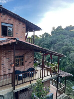 Property grounds - Finca with BBQ, Private Parking and Hammocks (Antioquia)