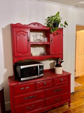 Interior - Downtown Updated Craftsman, Pet Friendly (Sonora)