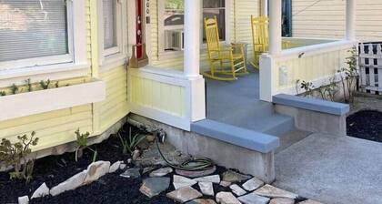 Downtown Updated Craftsman, Pet Friendly