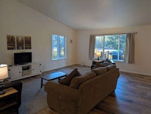 TV, DVD player