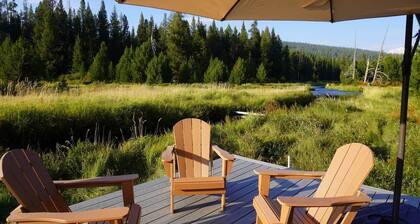 Wild Woods - Cascades Riverside Retreat