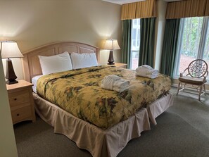 2 soverom, safe på rommet, strykejern/-brett og wi-fi (inkludert)