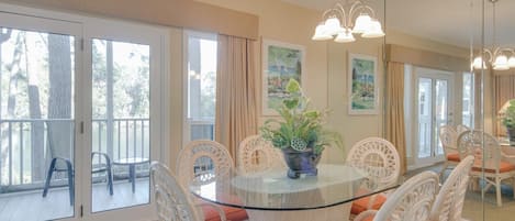 تناول الطعام