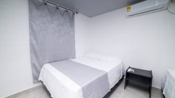 Habitación básica doble | Wifi gratis