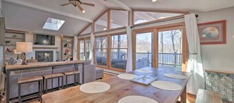 Lakefront Cabin with 2 Kayaks, Fireplace, Firepit, All season water views, Beach