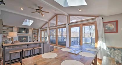 Lakefront Cabin with 2 Kayaks, Fireplace, Firepit, All season water views, Beach