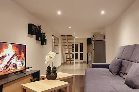 Living area. Loft Duplex Villeurbanne