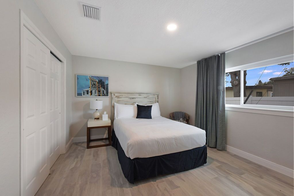 2 bedrooms, iron/ironing board, travel crib, free WiFi