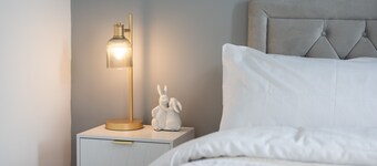 Large House, Contractors, Families, Free Parking