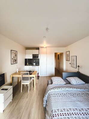 1 chambre, fer et planche Ă repasser, lit parapluie, Wi-Fi