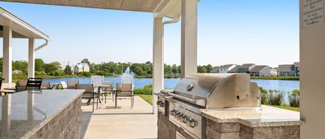 屋外ダイニングエリア