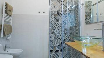 Haartrockner, Handtücher