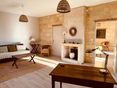 Longère Girondine de 8 Couchages Avec Piscine au Cœur des Coteaux de Loupiac