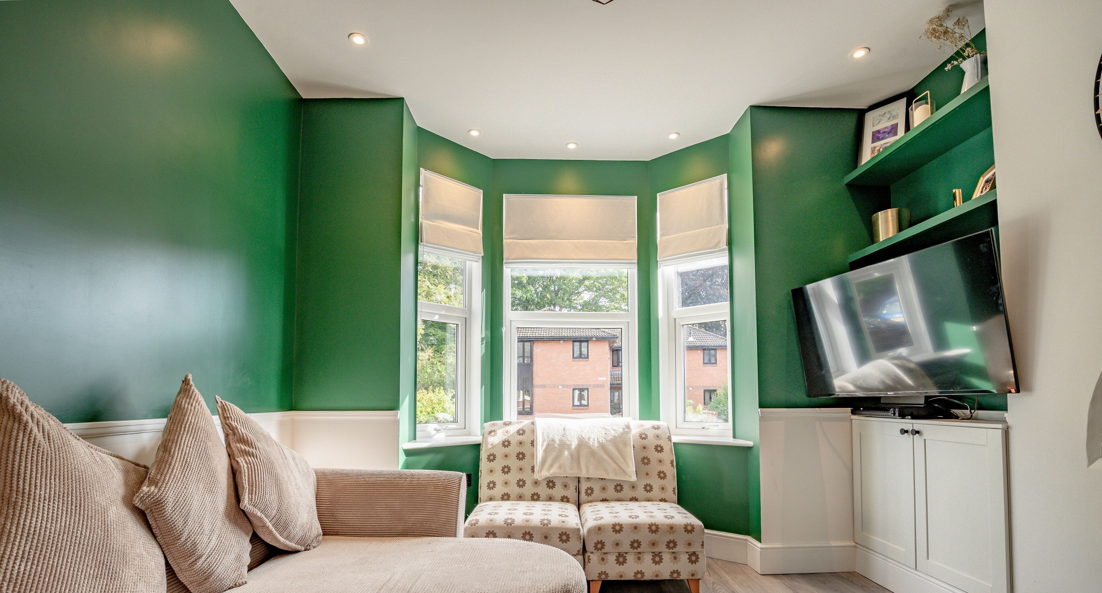 Exquisite Renovation In Central Location - Hereford