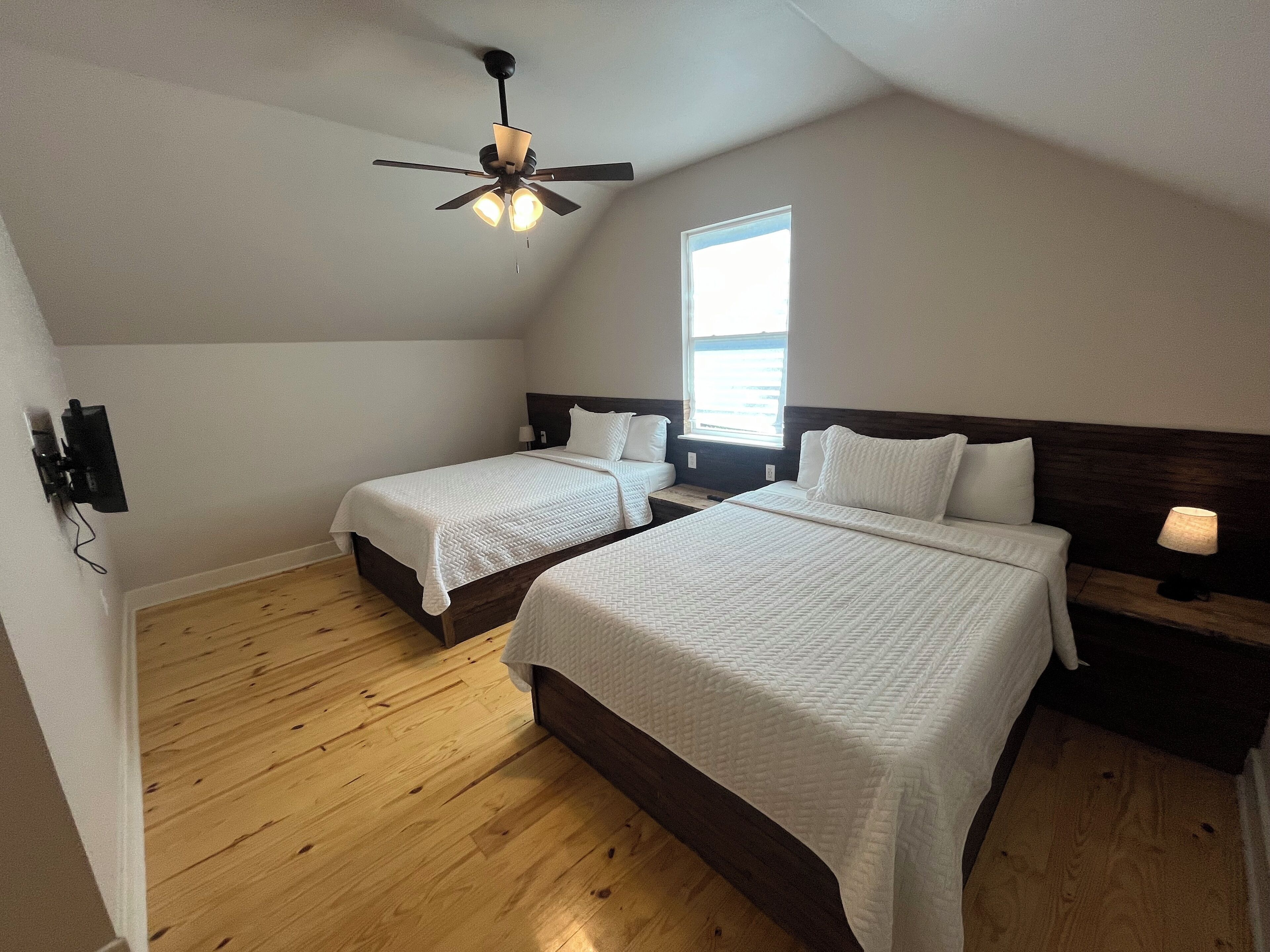 4 habitaciones, wifi y ropa de cama 