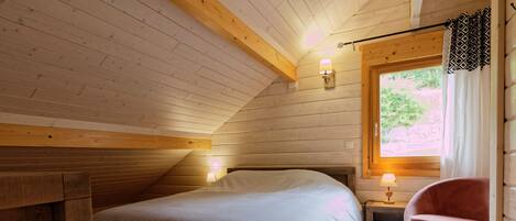 3 chambres, fer et planche Ă repasser, Wi-Fi, draps fournis