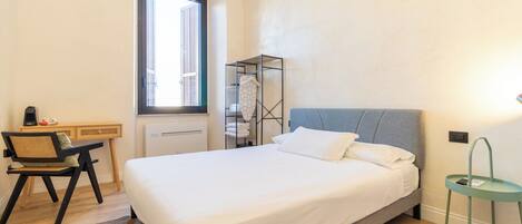 Frette Italian sheets, premium bedding, memory-foam beds, in-room safe