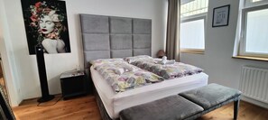 Chambre Double Classique, 1 chambre, non-fumeurs | Literie hypoallergénique, couette en duvet d'oie