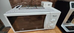 Apartamento City, varias habitaciones, no fumadores | Cocina privada | Frigorífico grande, microondas, horno y placa de cocina