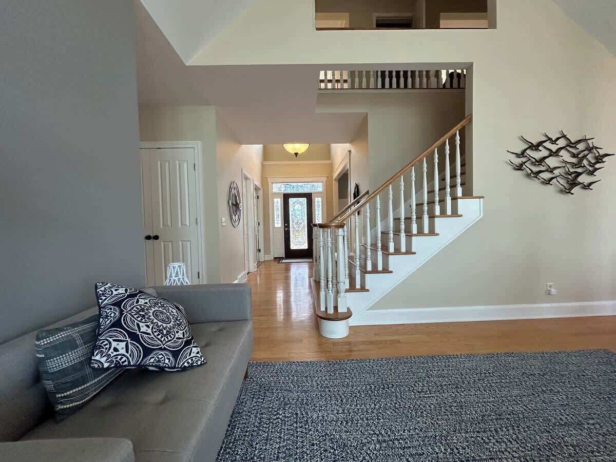 Immerse In Luxury Grand 5br Lakefront Haven Views - Alexandria, MN
