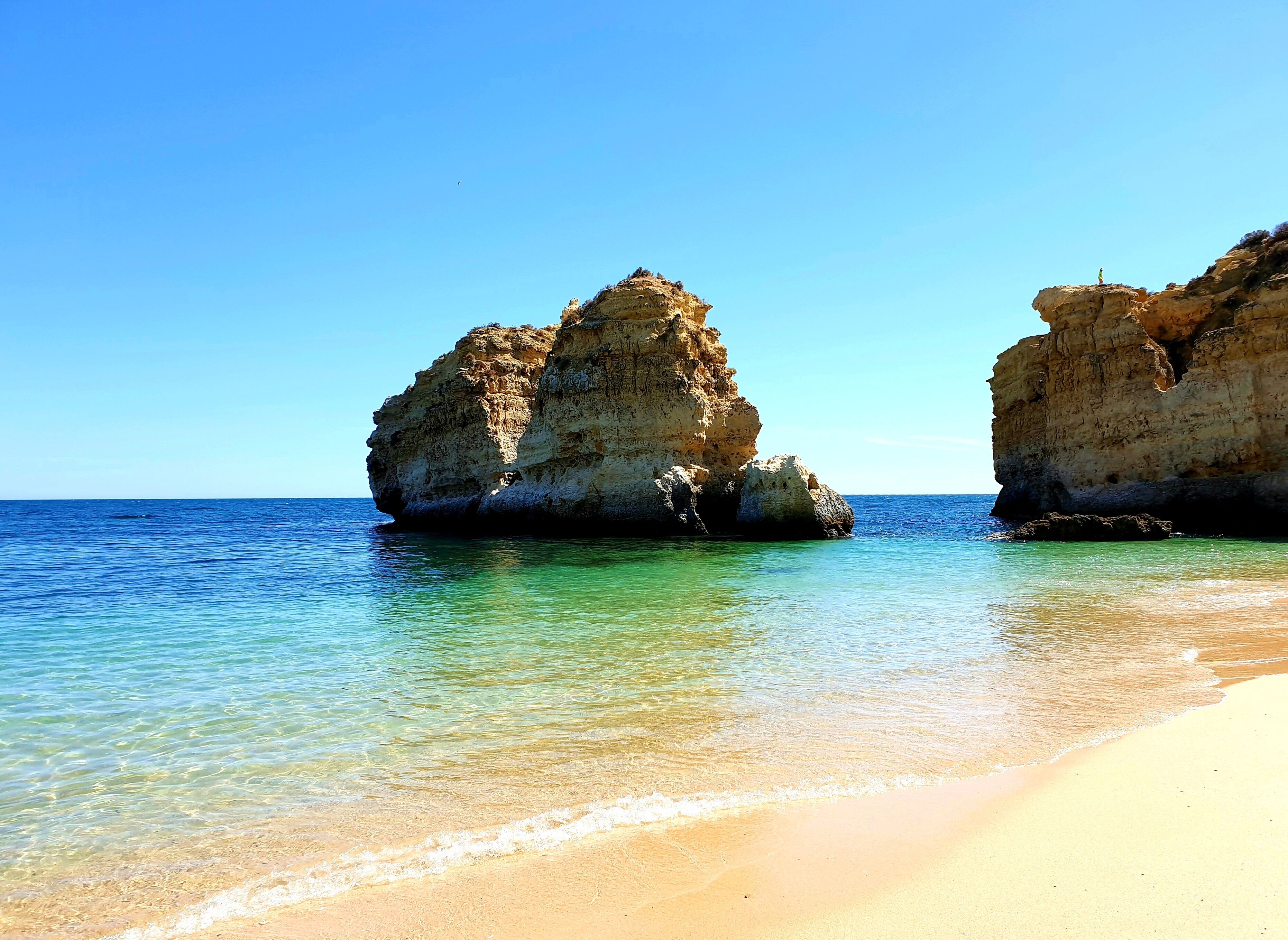 Beach nearby, beach towels