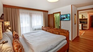 Unclassified image, 2 of 17, button - Der Ballhaushof - Ferienwohnung Laudegg Blick Urlaub am Bauernhof (Prutz)