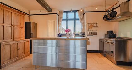 Canons Court Lodge - Wotton-Under-Edge - Dog friendly