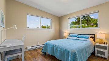 2 chambres, fer et planche à repasser, Wi-Fi gratuit, draps fournis