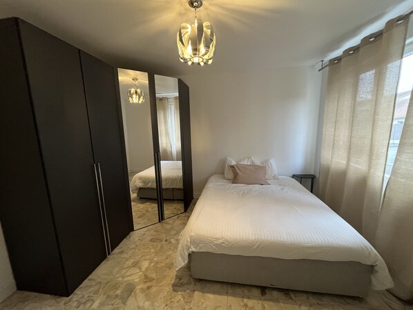1 bedroom, iron/ironing board, WiFi, bed sheets
