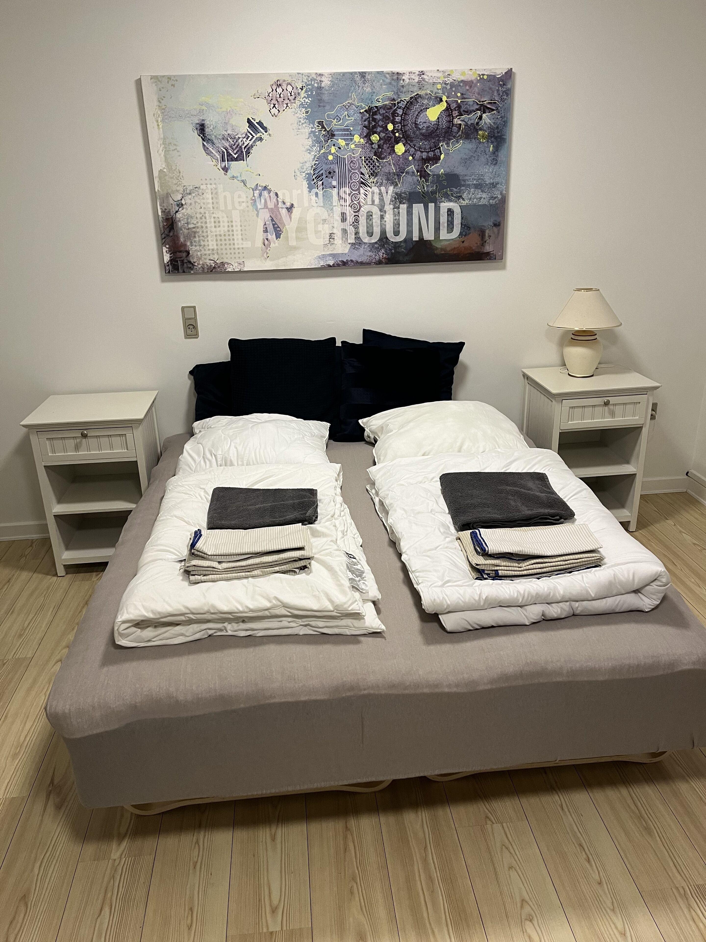 2 chambres, fer et planche à repasser, Wi-Fi, draps fournis