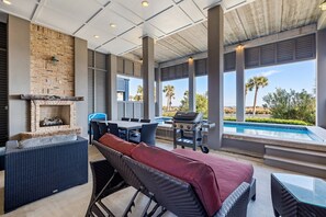 Terrace/patio - Beachtown Galveston - Luxury Beachfront Home w/ Private Pool, Elevator, Yard! (Galveston)