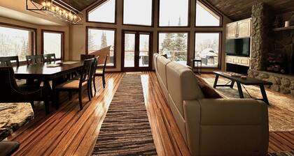 Mountain Cabin w/VIEWS in Brian Head, Utah! Fun to be had Winter, Summer & Fall!