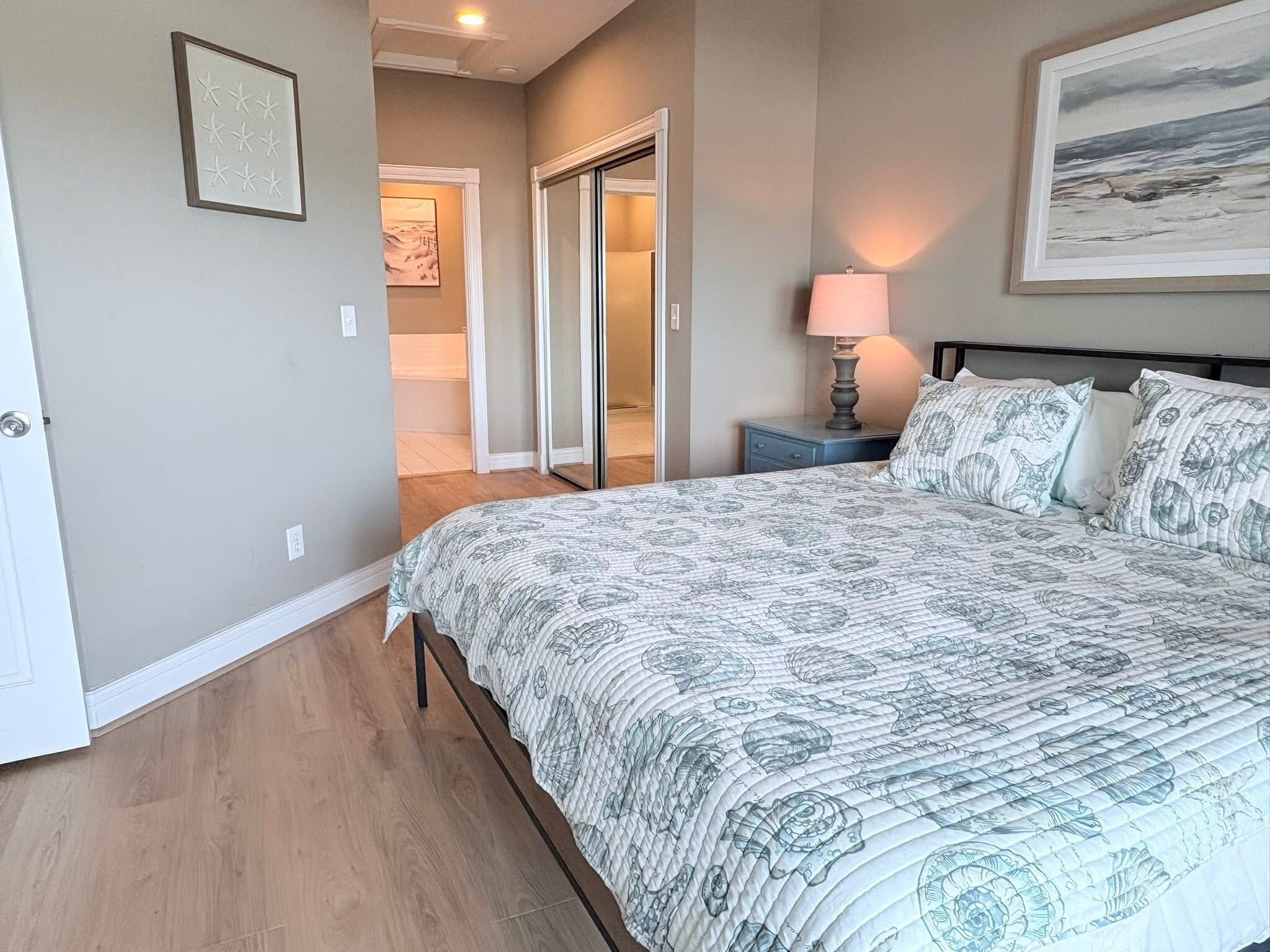 3 chambres, fer et planche à repasser, lit parapluie, Wi-Fi gratuit