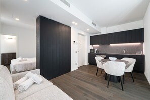 Interior - [Dome's Majesty 7] Modern design & central location (Como)