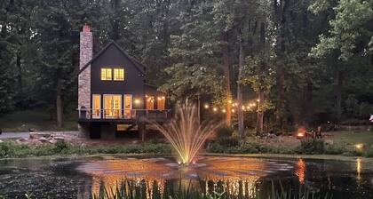 The Roundtop Chalet romantic couple’s getaway