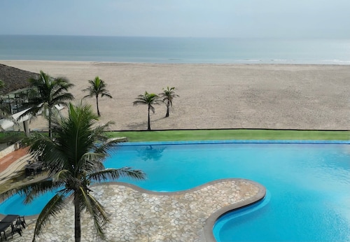 Arenas del Mar