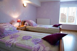 4 chambres, lit parapluie, Wi-Fi gratuit